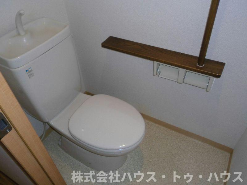 モラダ・アケボノのトイレ