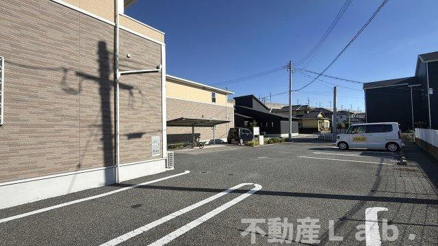 パストラル　レジデンス　Ｆの駐車場