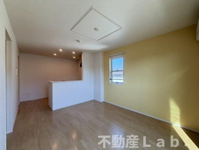 パストラル　レジデンス　Ｆの居間・リビング