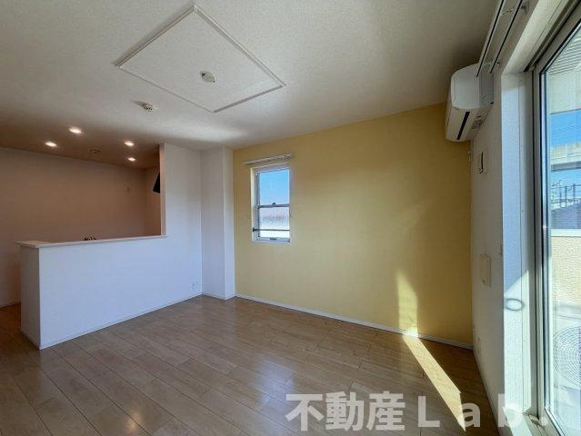 パストラル　レジデンス　Ｆの居間・リビング