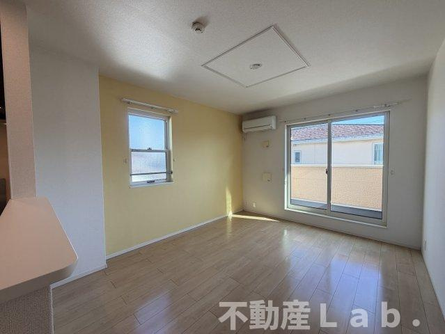 パストラル　レジデンス　Ｆの居間・リビング