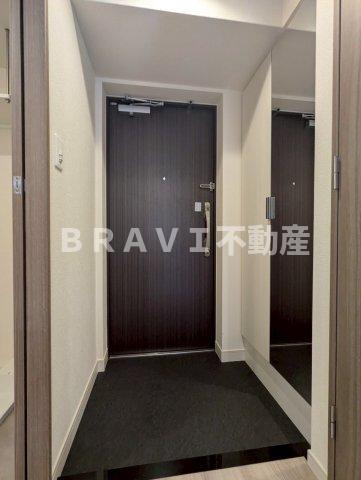 プレサンスOSAKA東中本エシデル BRAVI不動産の玄関
