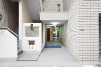 【エントランス】