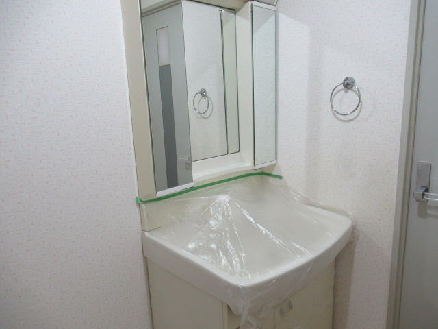 ガーデンハイツ桃山台弐番館の洗面所