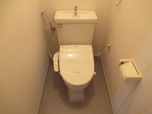 ガーデンハイツ桃山台弐番館のトイレ