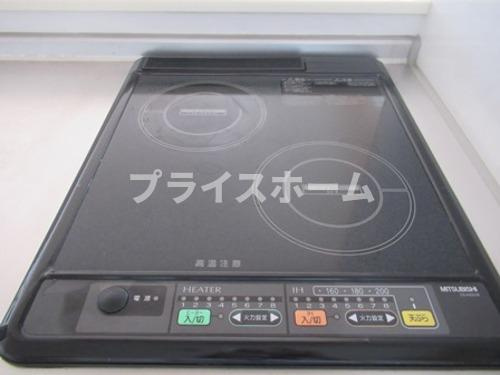 【キッチン】 | サヴォイマキシマイズ博多ステーション　★プライスホームなら仲介手数料が割引価格です★ | その他設備：ＩＨクッキングヒーター※前回募集時の写真２０１９年１０月撮影     （2019年10月撮影）