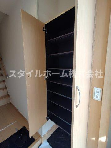 カーサ　クアトロの収納