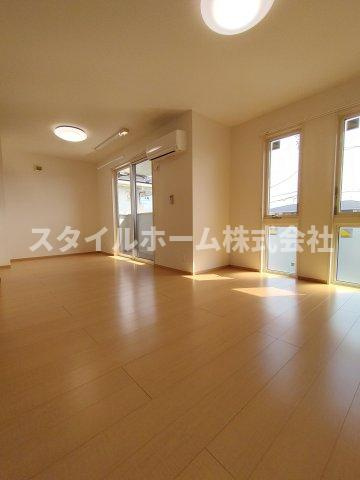 カーサ　クアトロの居間・リビング