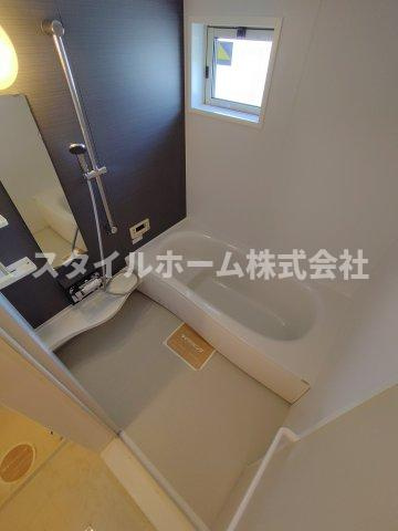 カーサ　クアトロの浴室