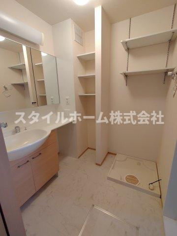 カーサ　クアトロの独立洗面台