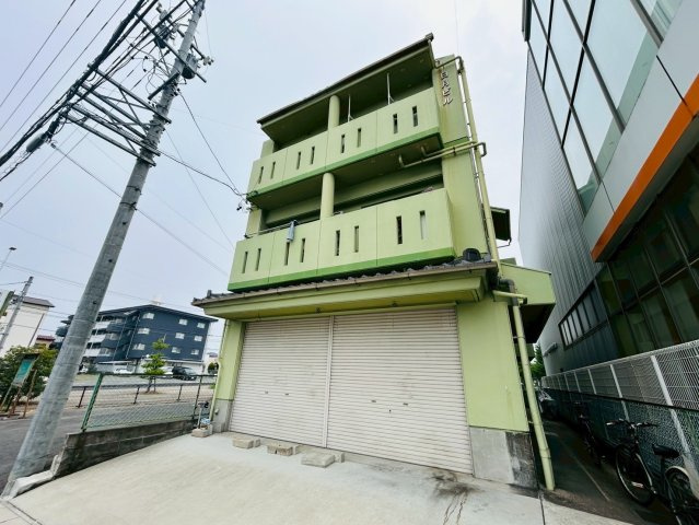 日月ビルの外観