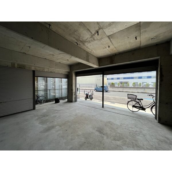 日月ビルの内装