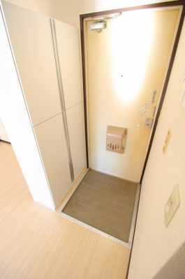 【玄関】 | リバーパナハイツＡ