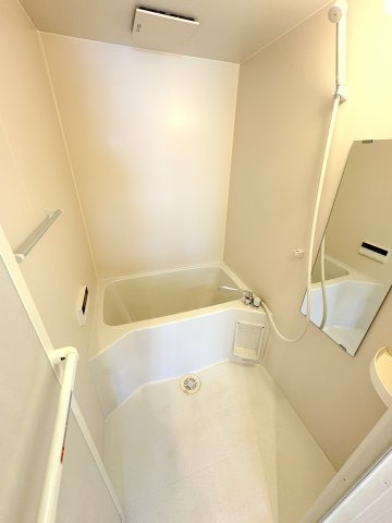 やまとやビルの浴室