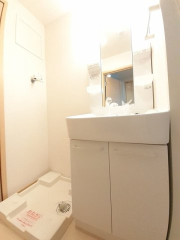 グレイスフルの洗面所|脱衣スペースもあります