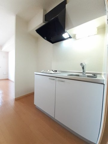 グレイスフルのキッチン|コンパクトなキッチンで掃除もラクラク