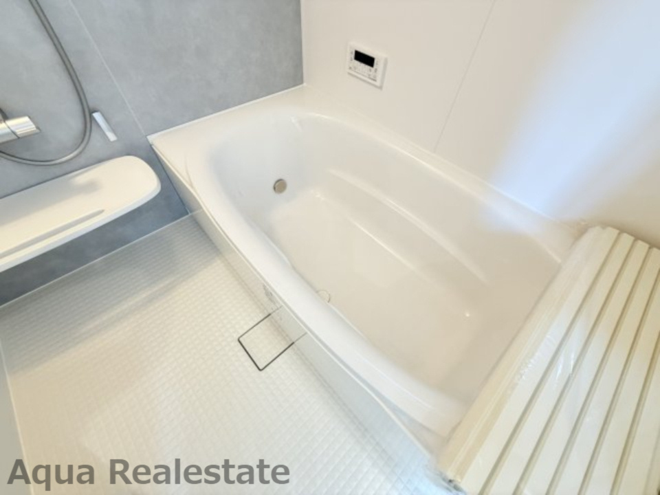 高松市今里町　新築未入居戸建ての浴室|きれいなお風呂です