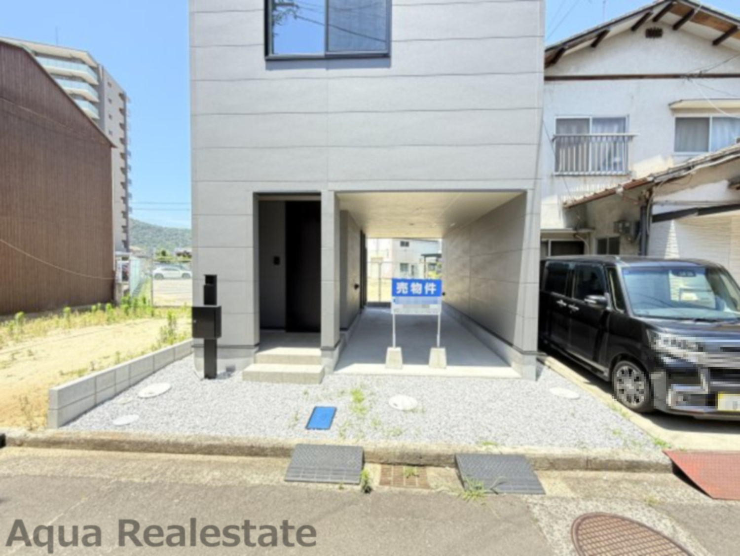 高松市今里町　新築未入居戸建ての駐車場|車をお持ちの方に嬉しい駐車場付きの物件です