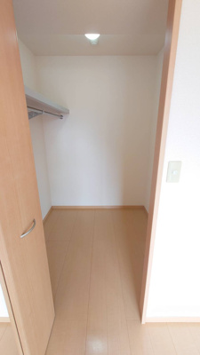 【収納】 | MONTE ROSAⅠ | 洋室6帖　ウォークインクローゼット