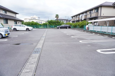 【駐車場】 | MONTE ROSAⅠ | 平置き駐車場