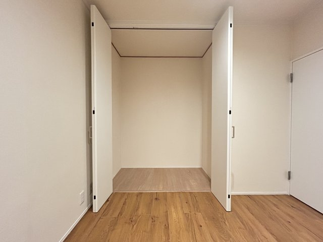 ◆令和７年２月リフォーム済みの美室◆南向き採光で専用庭付き◆周辺環境充実◆グラン・ドムール智恵光院の収納|クローゼット