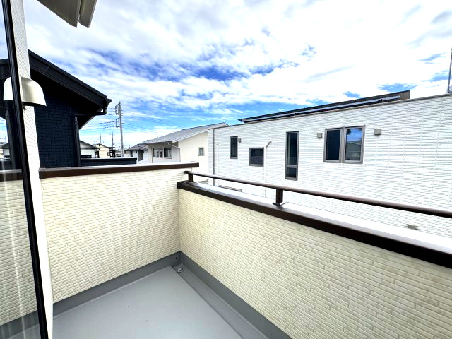ブルーミングガーデン前橋市後家町３棟　2号棟　のバルコニー