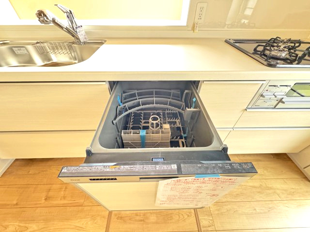 ブルーミングガーデン前橋市後家町３棟　2号棟　のキッチン|食器洗い乾燥機標準装備で毎日の家事も楽々♪