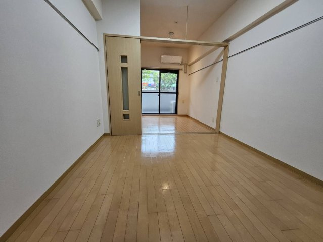アリビオ天神南の居間・リビング