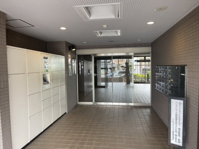 ライオンズマンション西岡崎【1303】のエントランス