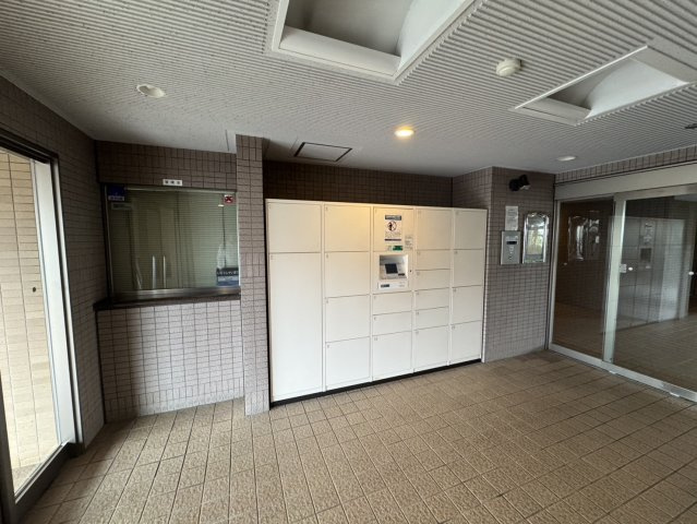 ライオンズマンション西岡崎【1303】のエントランス