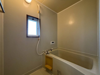 【浴室】 | リバーパナハイツB | お風呂です