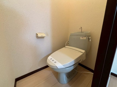 【トイレ】 | リバーパナハイツB | トイレもきれいです