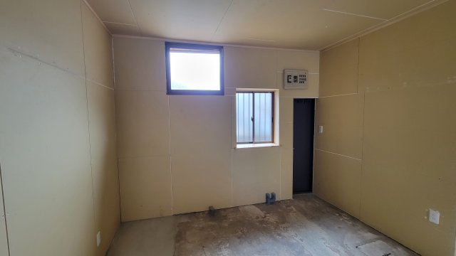 小田原市本町１丁目の店舗事務所の内装