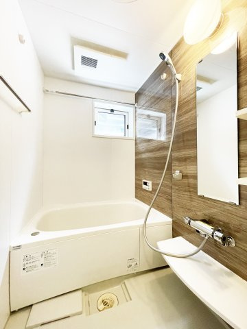 アゼリアブロムの浴室