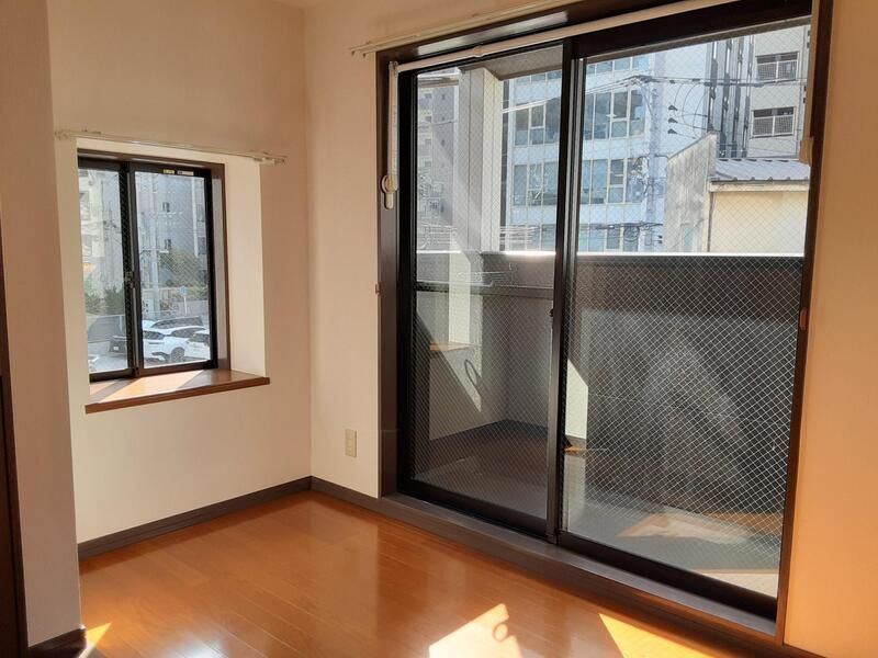 タウンハウス8番館のその他