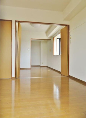 【居間・リビング】 | 伊野尾書店ビル