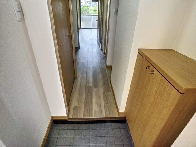 パピルスIIIの玄関