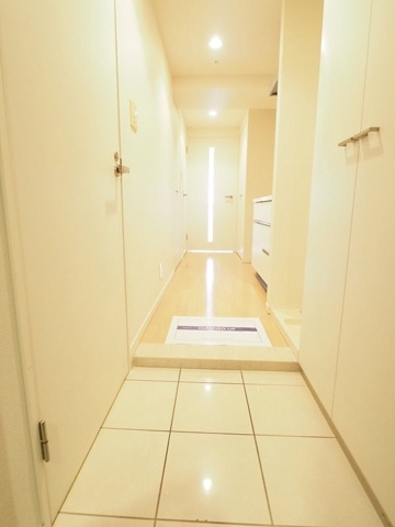 新品家具付きマンション本駒込1(KaGood東京)の玄関