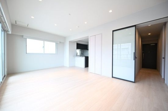 フォレストヒルズ小日向の居間・リビング