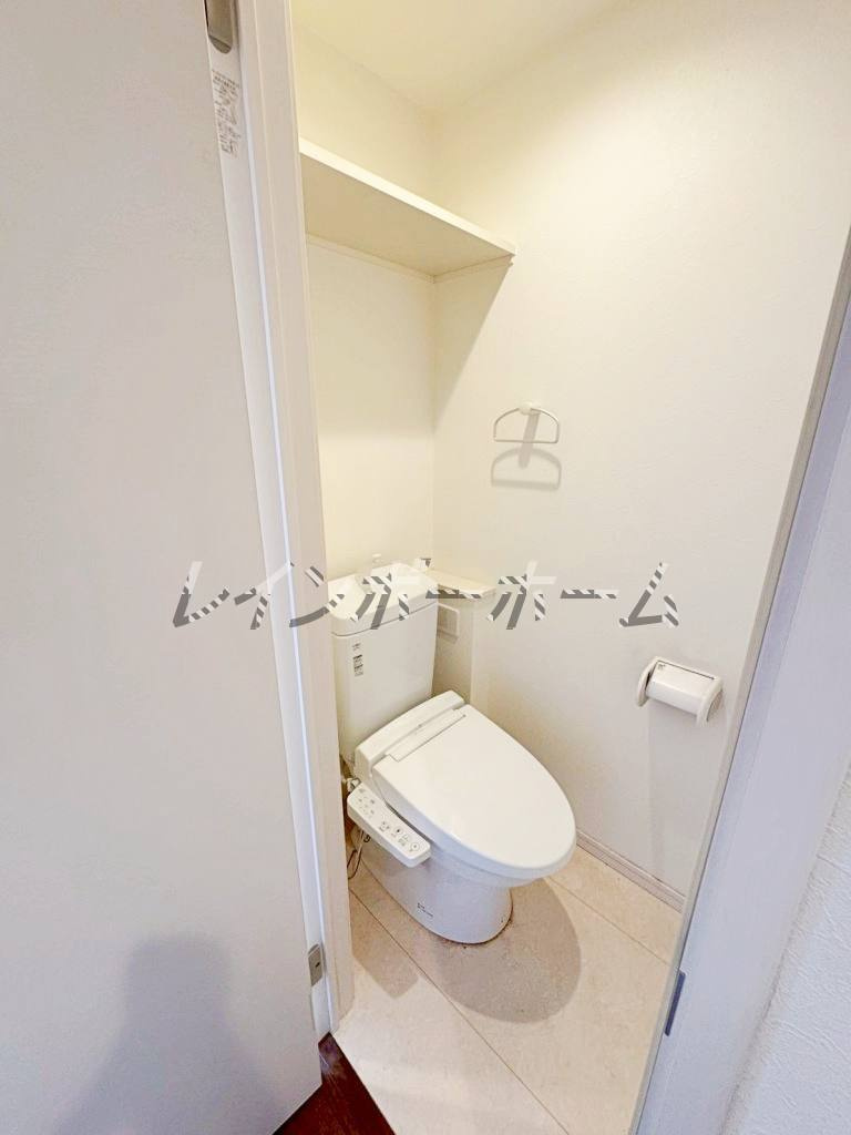 ママベルAのトイレ|落ち着いた色調のトイレです