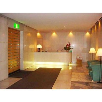 小石川パークタワーのロビー