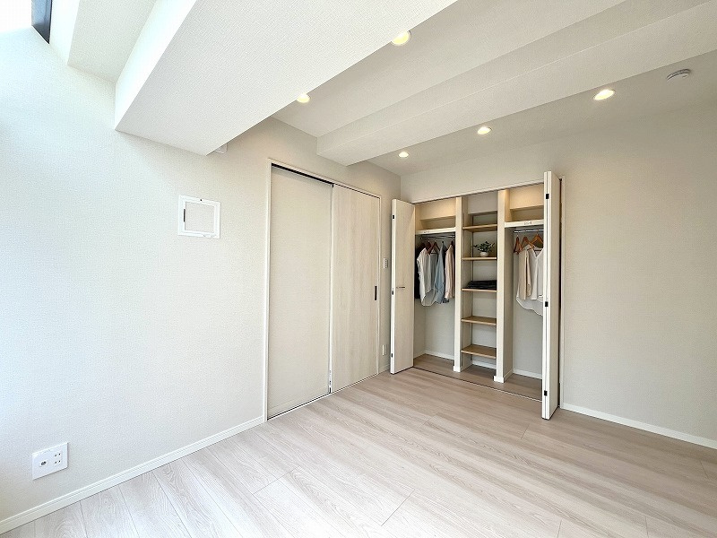 パレトーホー浅草　7階　最　上階　角　部屋　 家具付のその他