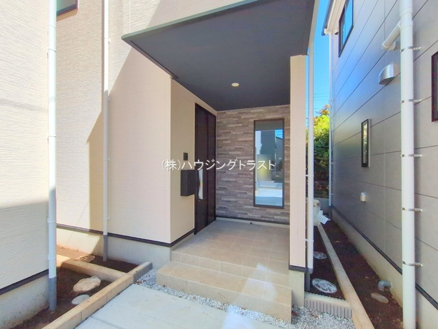 仲介手数料無料　ケイアイグレース所沢市緑町11期・新築全3棟の玄関