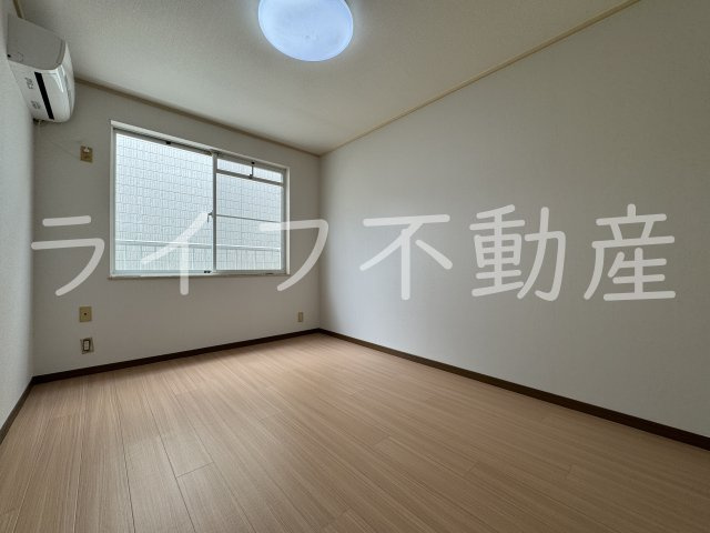 エステートピアヌカタの洋室|個人の部屋や寝室として使える洋室です