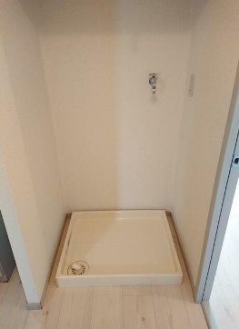【設備】 | フォンティーヌ弐番館 | 室内洗濯機置場。