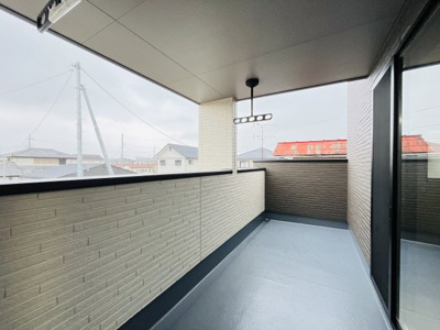 【バルコニー】