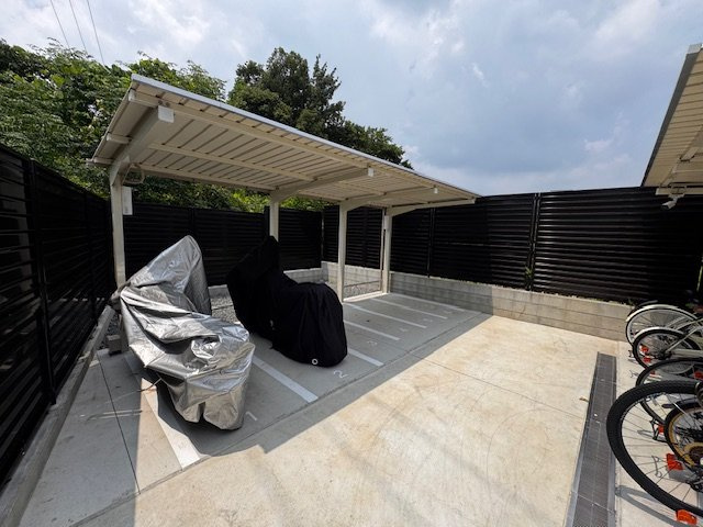 スプランディッド茨木天王のエントランス