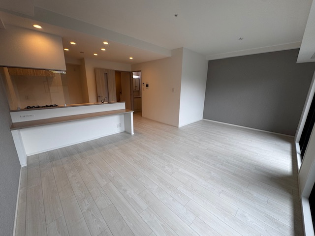 スプランディッド茨木天王の居間・リビング