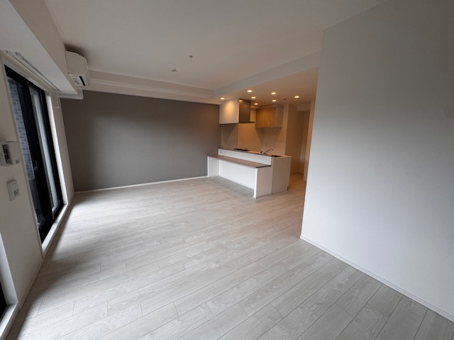 スプランディッド茨木天王の居間・リビング