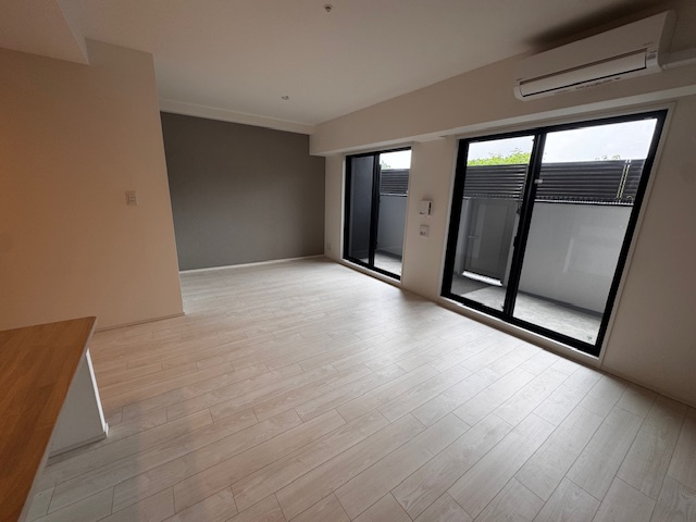 スプランディッド茨木天王の居間・リビング